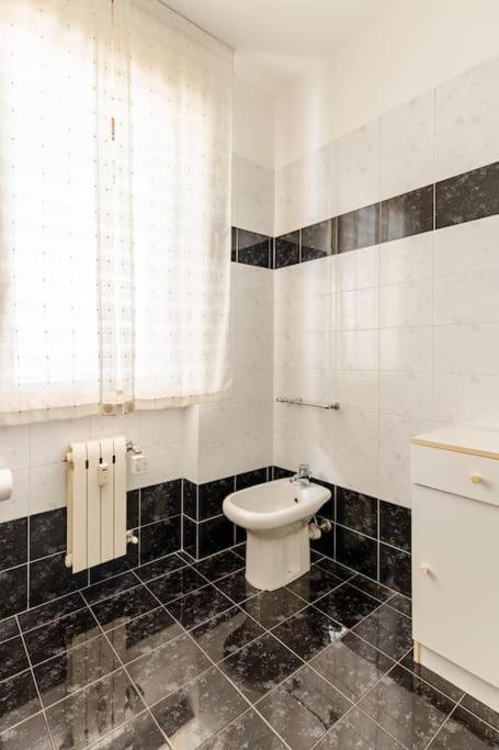 Thekeystudio, La Casa Del Mare Azzurro With Seaview Ventimiglia Zewnętrze zdjęcie