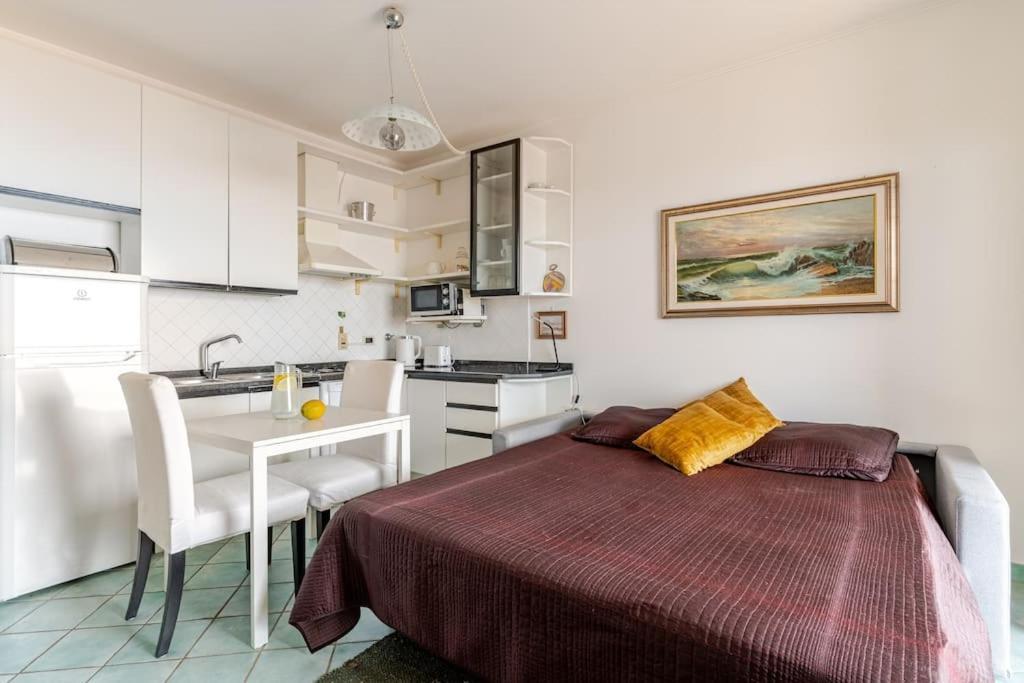 Thekeystudio, La Casa Del Mare Azzurro With Seaview Ventimiglia Zewnętrze zdjęcie