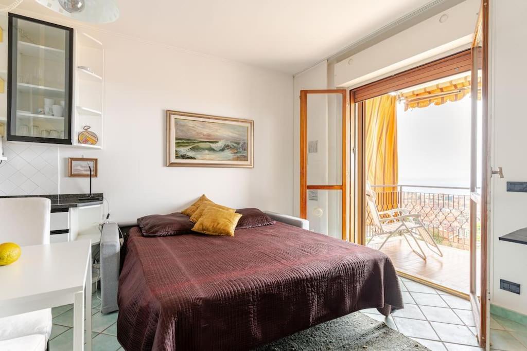 Thekeystudio, La Casa Del Mare Azzurro With Seaview Ventimiglia Zewnętrze zdjęcie